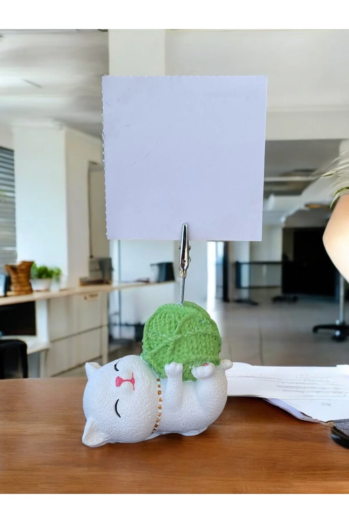 Yeşil Yumak Tutan Yatan Kawaii Kedi Temalı Not Tutacağı Fotoğraf Tutacak Tutucu Ofis Seti Hediyelik - 1. görsel