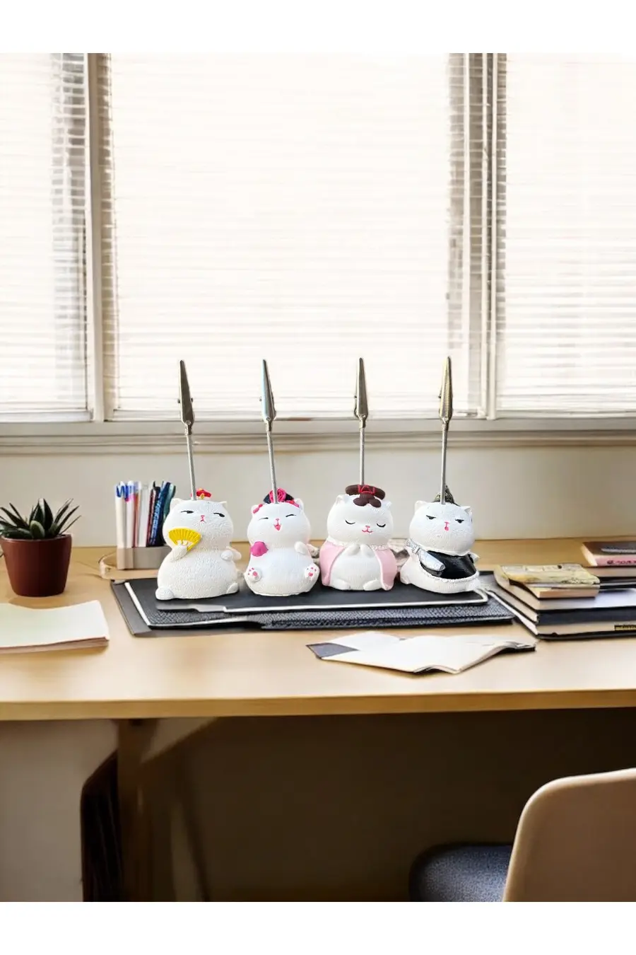 4'lü Kawaii Japonya Şans Kedileri Fotoğraf ve Not Tutucu - Ofis Masa Not Tutacağı - 1. görsel