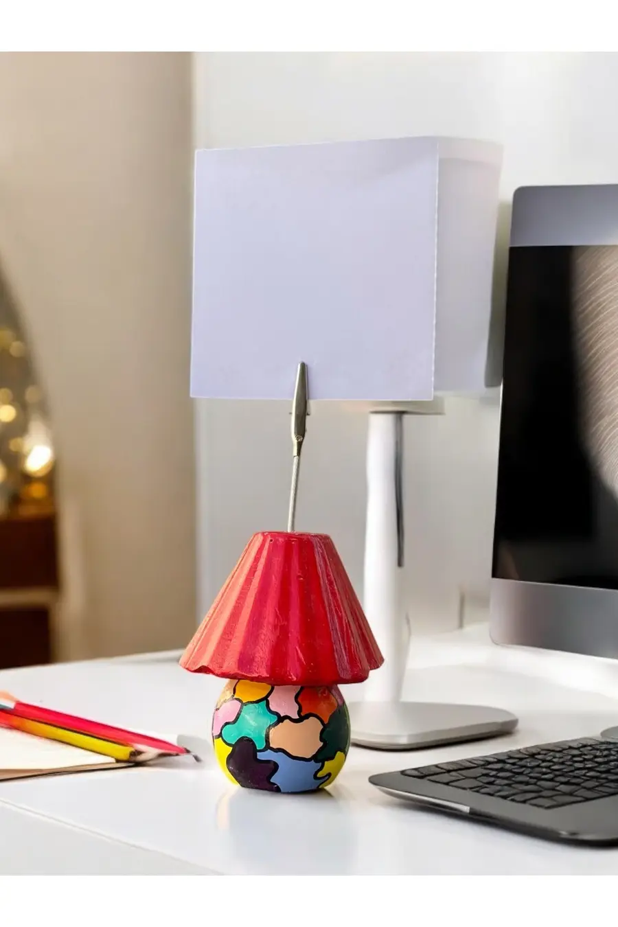 Kırmızı Abajur Fotoğraf Not Tutacağı Ofis Masası Hediyelik Tutucu - 1. görsel
