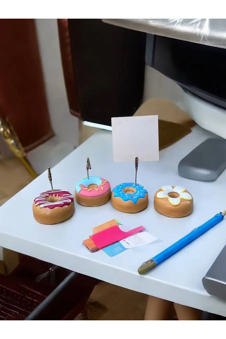 Pasta Süsü Desenli Donut Model Temalı Fotoğraf Not Tutacak Seti Ofis Masası Not Tutacağı Hediyelik - 1. görsel