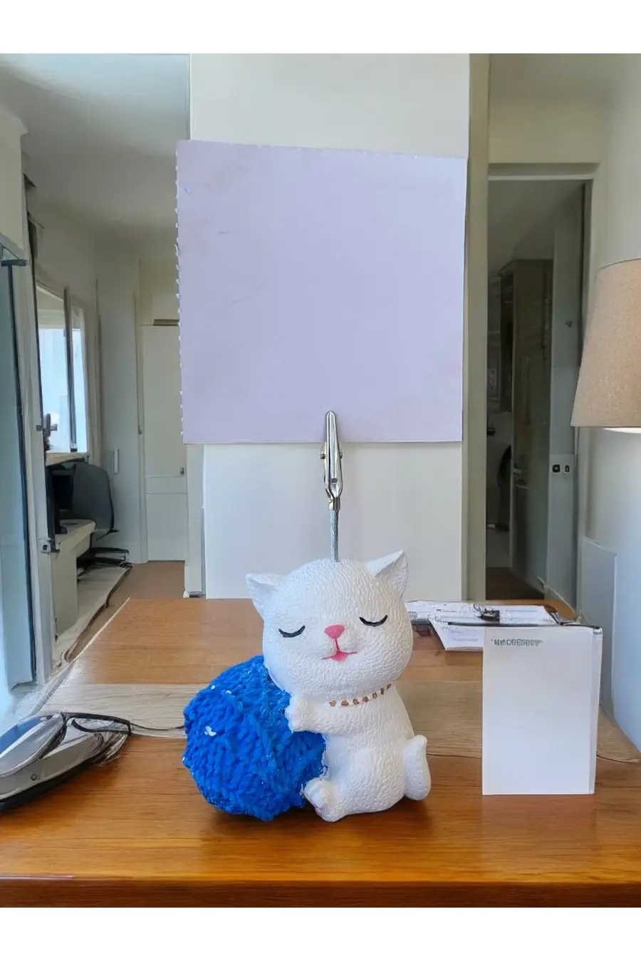 Saks Yumak Tutan Oturan Kawaii Kedi Temalı Not Tutacağı Fotoğraf Tutacak Tutucu Ofis Seti Hediyelik - 1. görsel