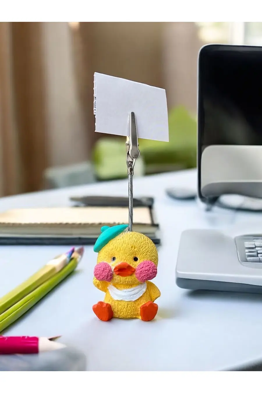 Turkuaz Ressam Şapkalı Sevimli Kawaii Sarı Civciv Fotoğraf Not Tutucu Ofis Masası Tutacak Hediyelik - 1. görsel